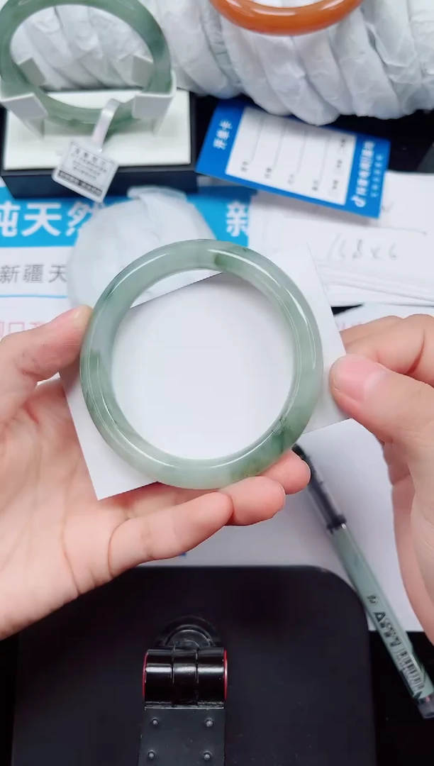 未镶嵌手镯石英质玉124-56/57