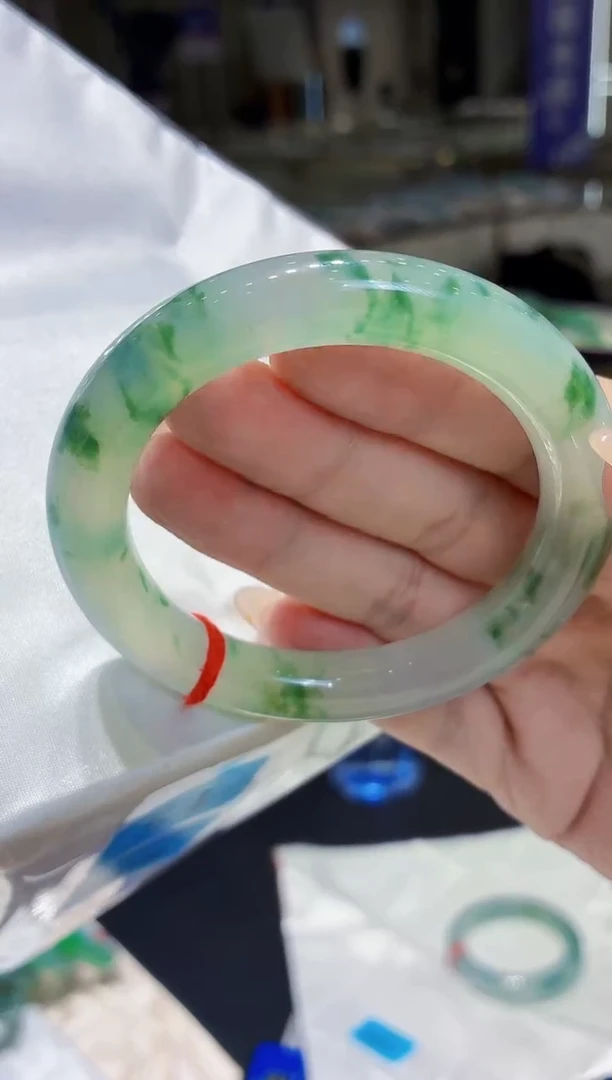 未镶嵌手镯翡翠翡翠手镯54