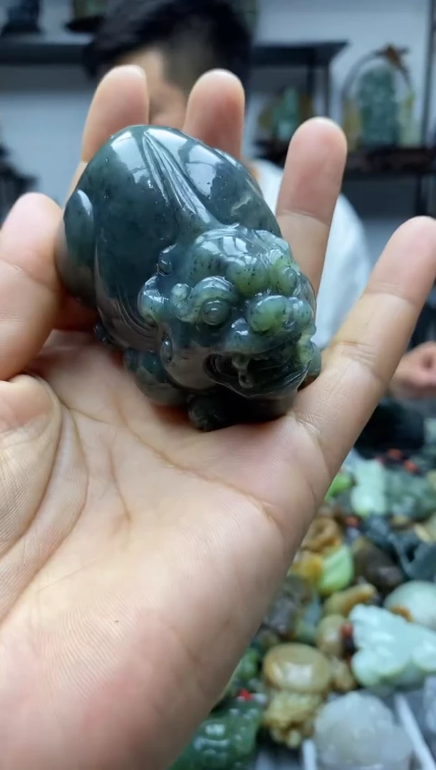 未镶嵌和田玉把件1