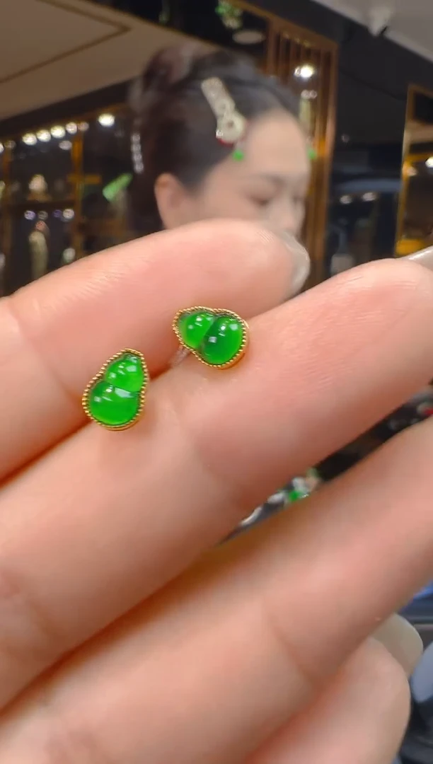 翡翠18K金镶嵌耳饰121    