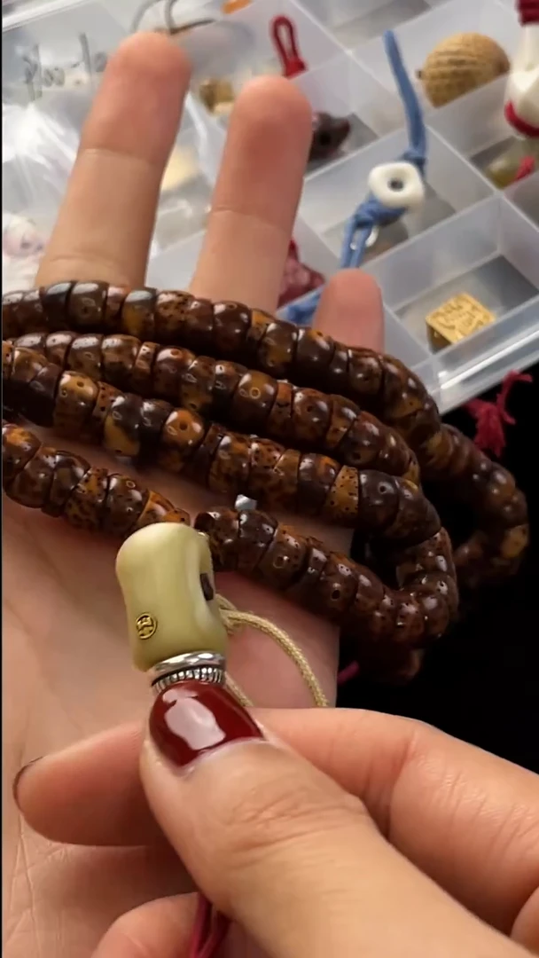 吊坠星月菩提完*美精工级中珀花皮桶形大肠9*6长串