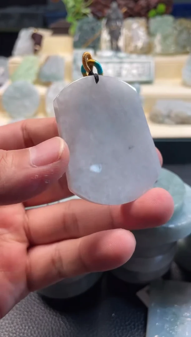 颈饰未镶嵌翡翠11/19/232