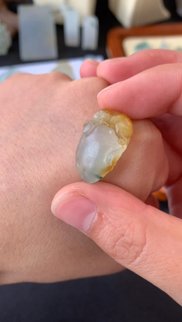 【闪购商品】定制翡翠未镶嵌翡翠