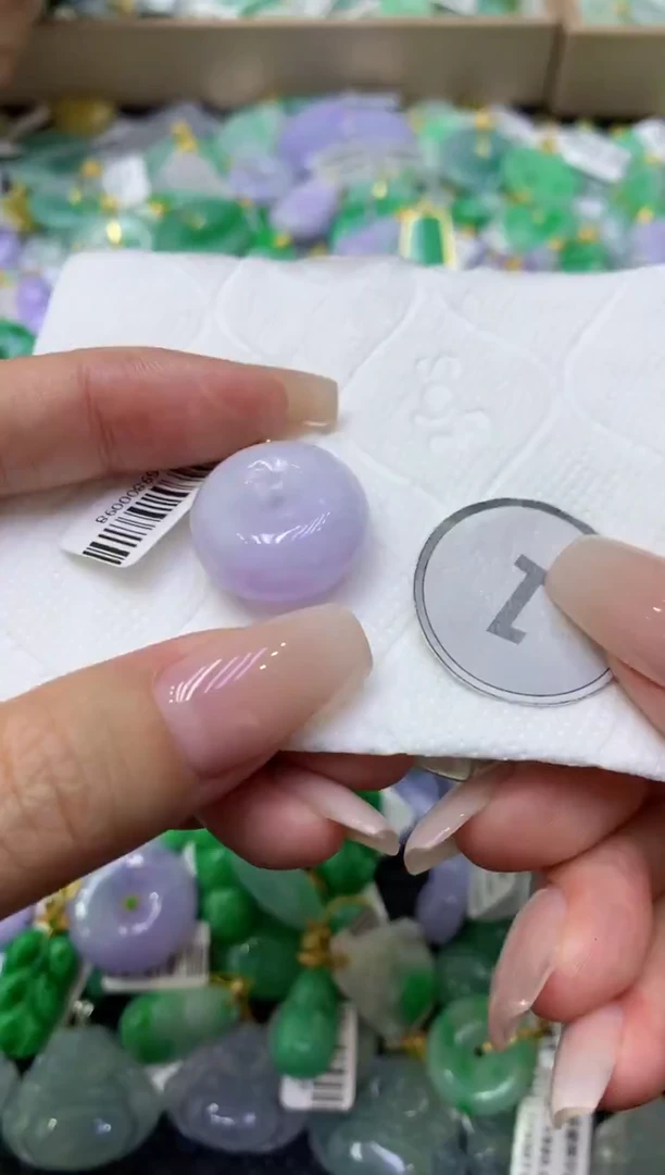 颈饰未镶嵌翡翠天然缅甸翡翠A货