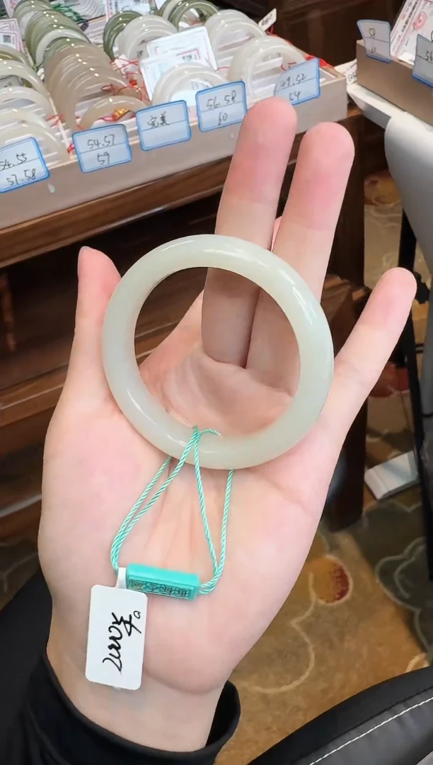 未镶嵌手镯和田玉52-136