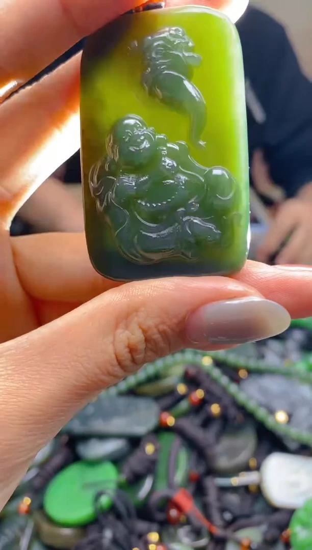 颈饰未镶嵌和田玉1