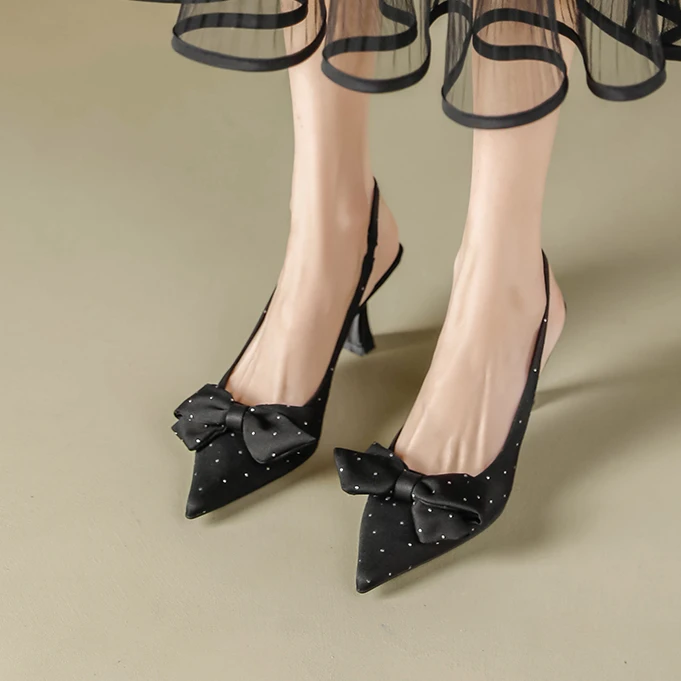 2025年春夏季配裙子百搭细跟包头凉鞋女时尚蝴蝶结后空高跟鞋子女