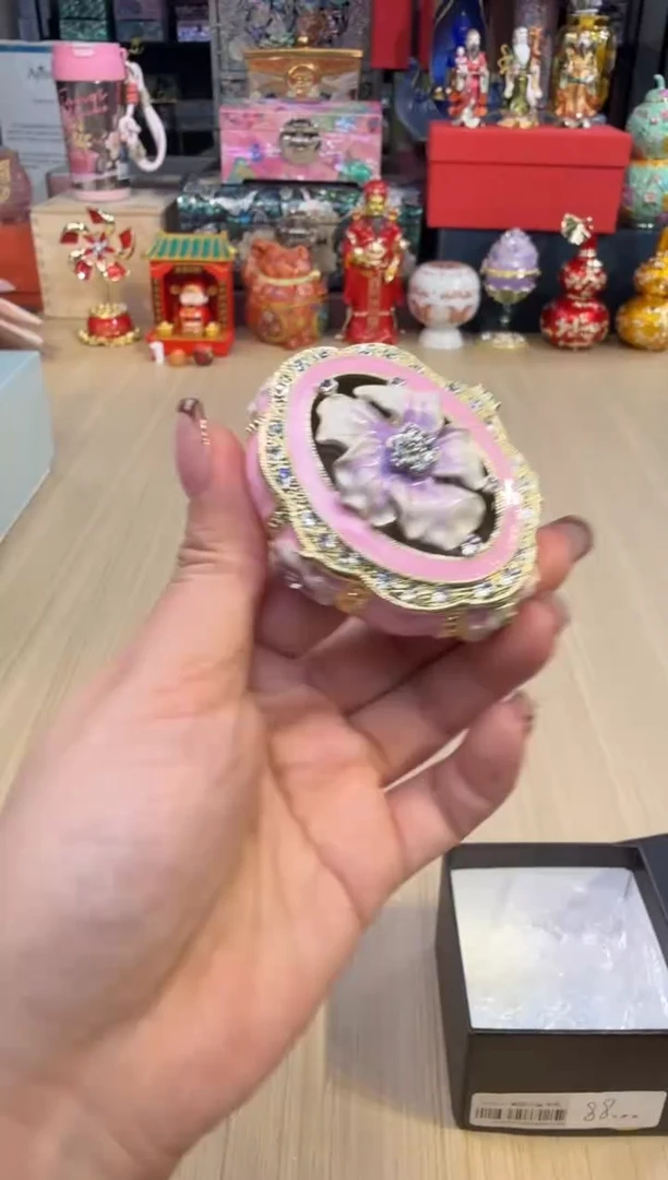 62七宝粉色椭圆花盒