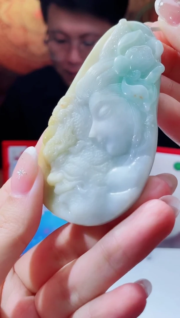 颈饰未镶嵌翡翠翡翠多样性发其一