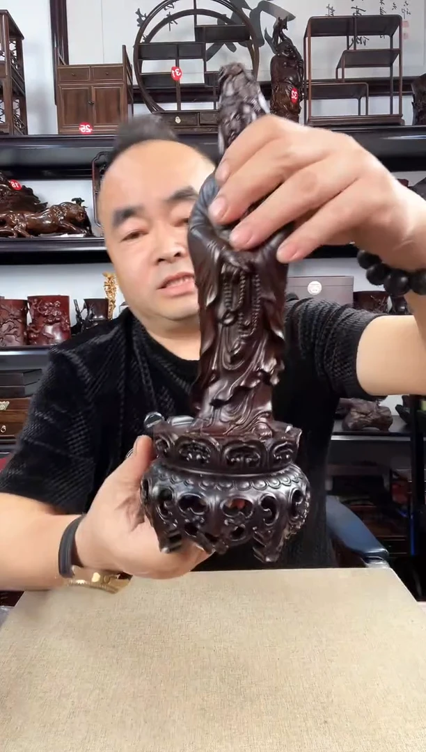 木新莲底座+观老李红木工艺品