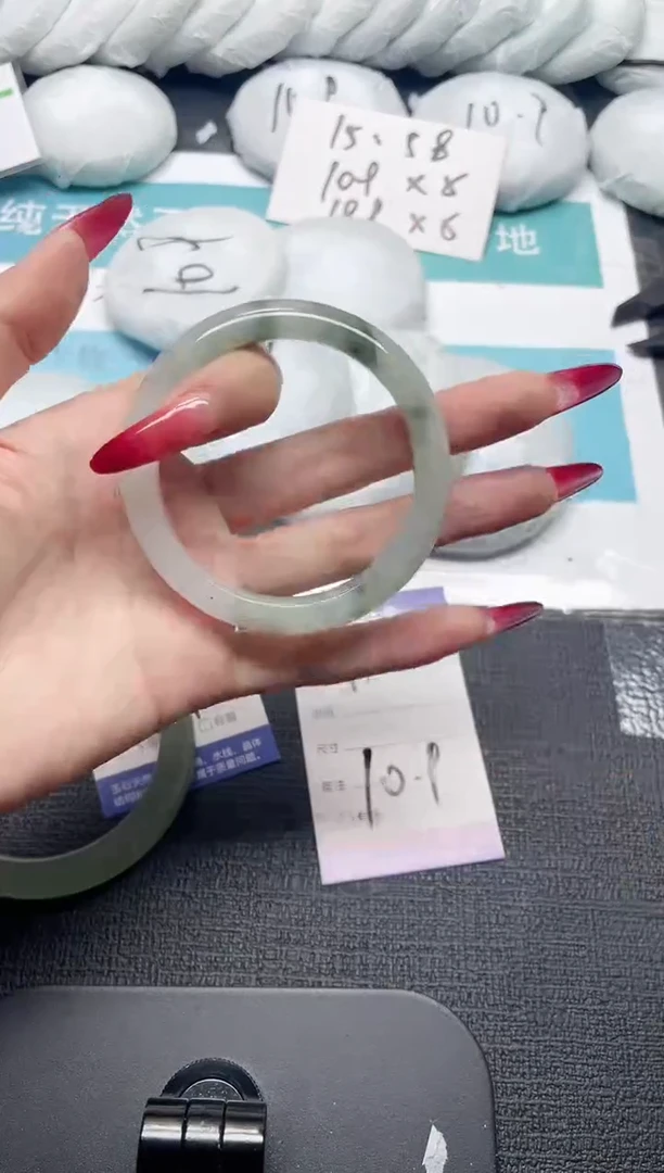 未镶嵌手镯石英质玉194-56