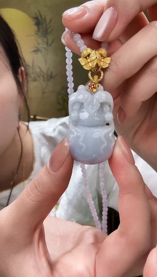 颈饰未镶嵌翡翠吊坠
