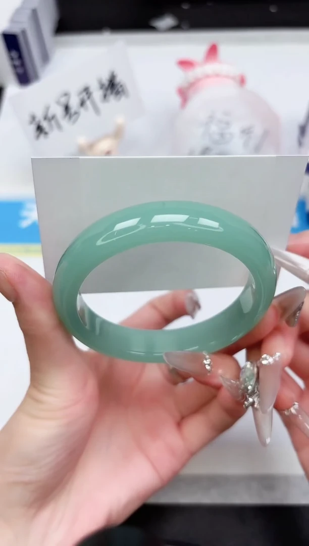 石英质玉手镯未镶嵌391-58.3