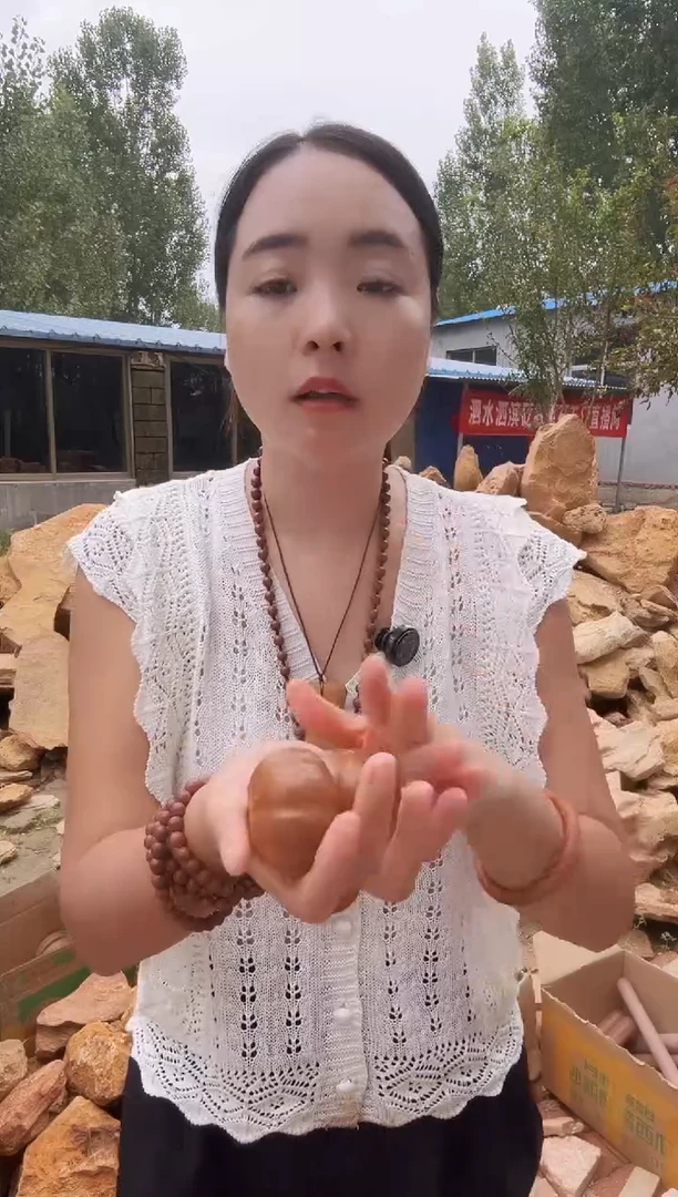 砭石南瓜手把件一对