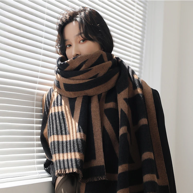 【FANCET凡饰】顺滑法式轻奢羊毛百搭围巾CM92411