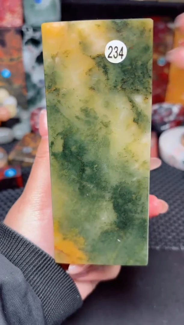 玉桂林鸡血创意摆件装饰 编号：234