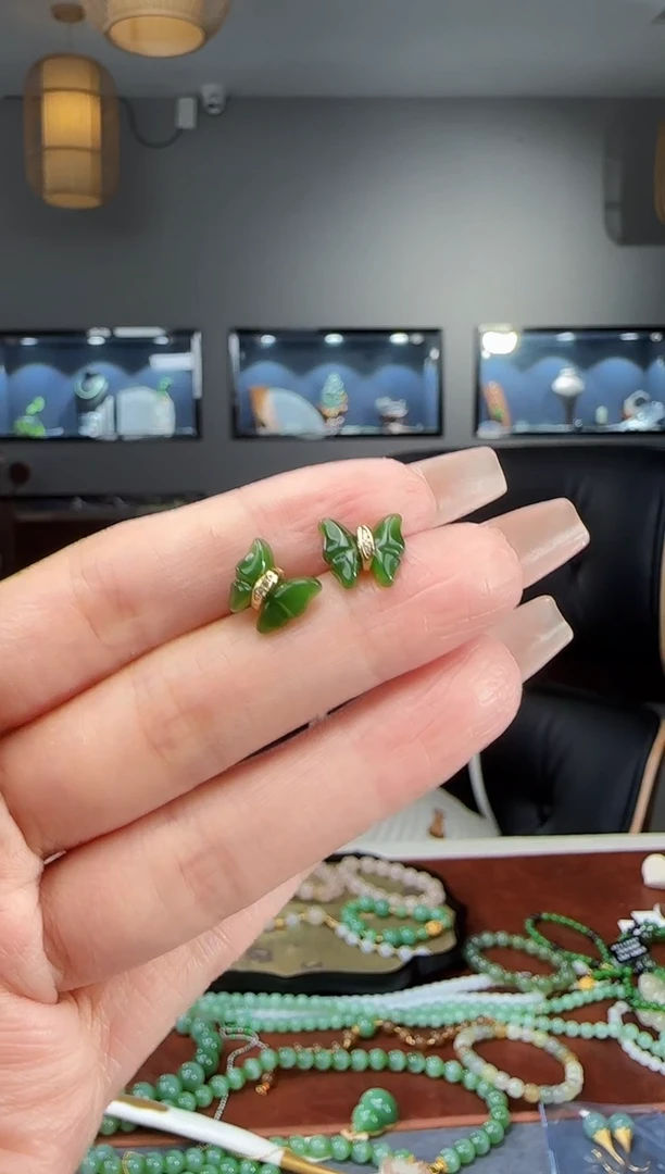 和田玉银S925镶嵌耳饰1