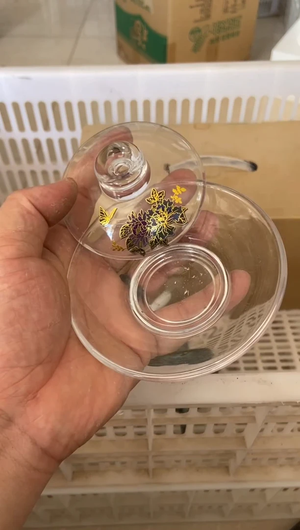 无运费险有瑕疵的摄影的产品有使用过的痕迹有点脏介意勿拍