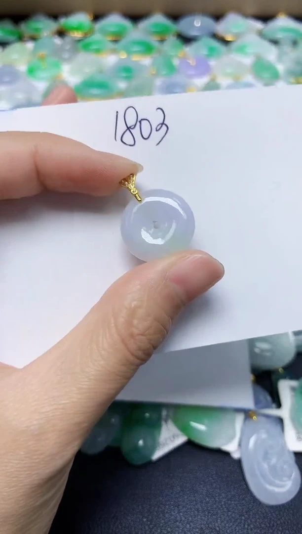 翡翠未镶嵌颈饰 天然缅甸翡翠A货