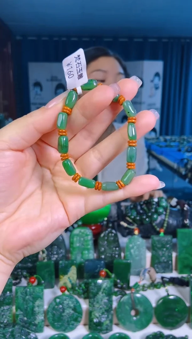 和田玉未镶嵌挂件1