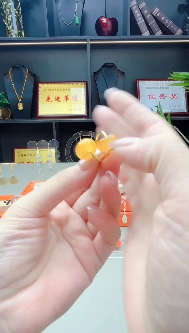 未镶嵌耳钉玛瑙/玉髓536