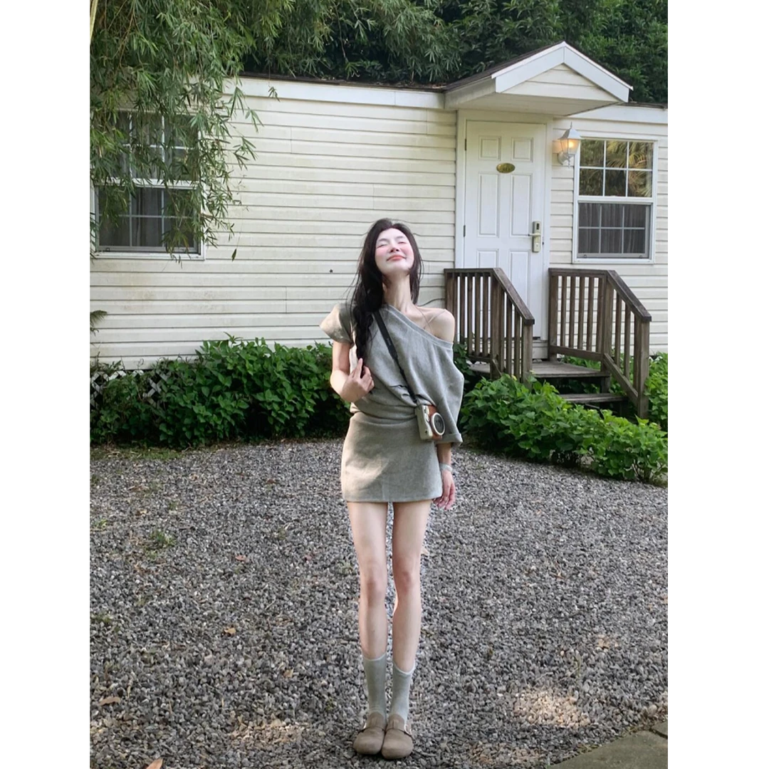 夏季时尚新款美式小众女装设计感露肩显瘦上衣百搭慵懒松弛感套装