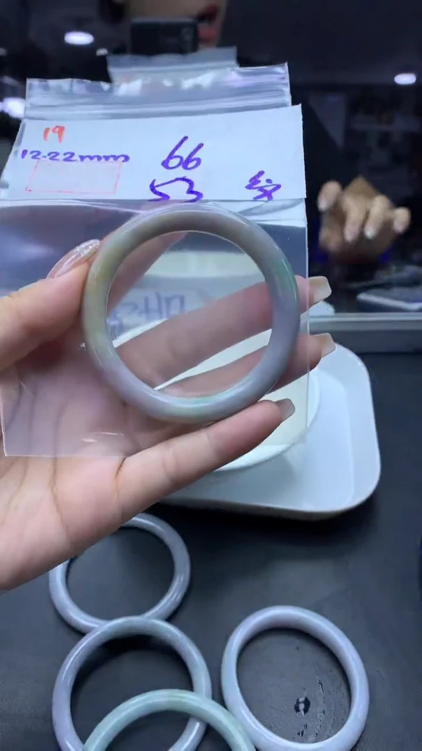 未镶嵌定制翡翠19手镯53纹+66元+拍一发一