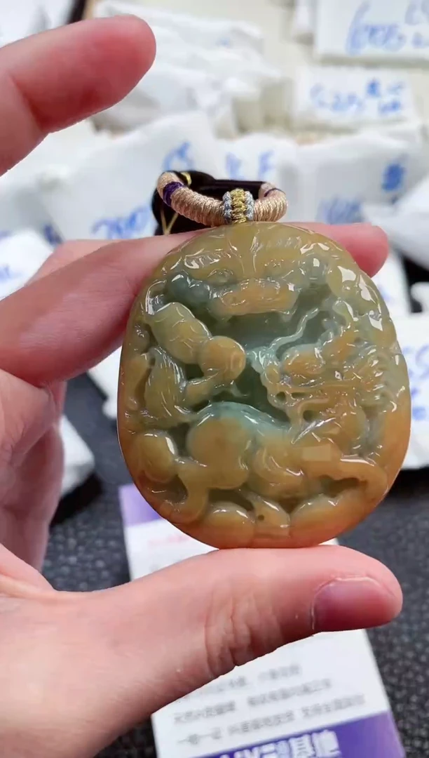 【闪购商品】翡翠颈饰未镶嵌00000734