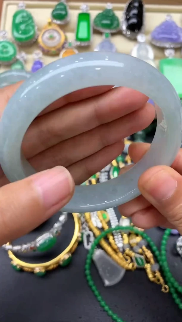 翡翠手镯未镶嵌350-中国好珍宝