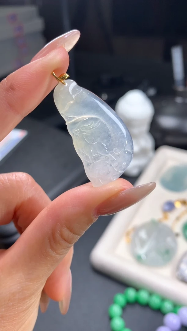 吊坠(不含链)18K金镶嵌翡翠