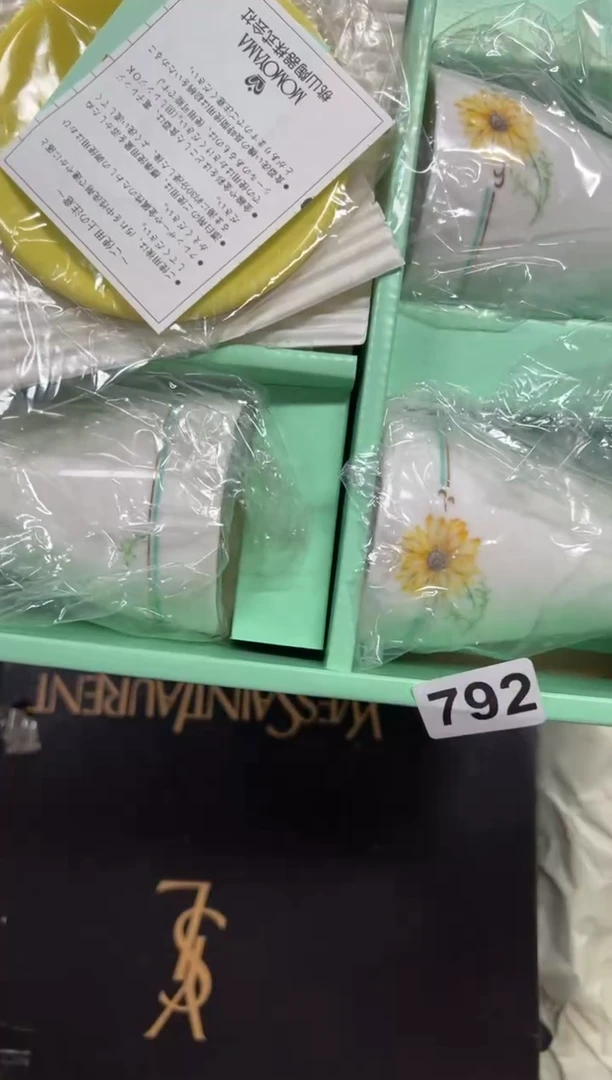 瓷片曼****9+792中古商品谨慎参拍