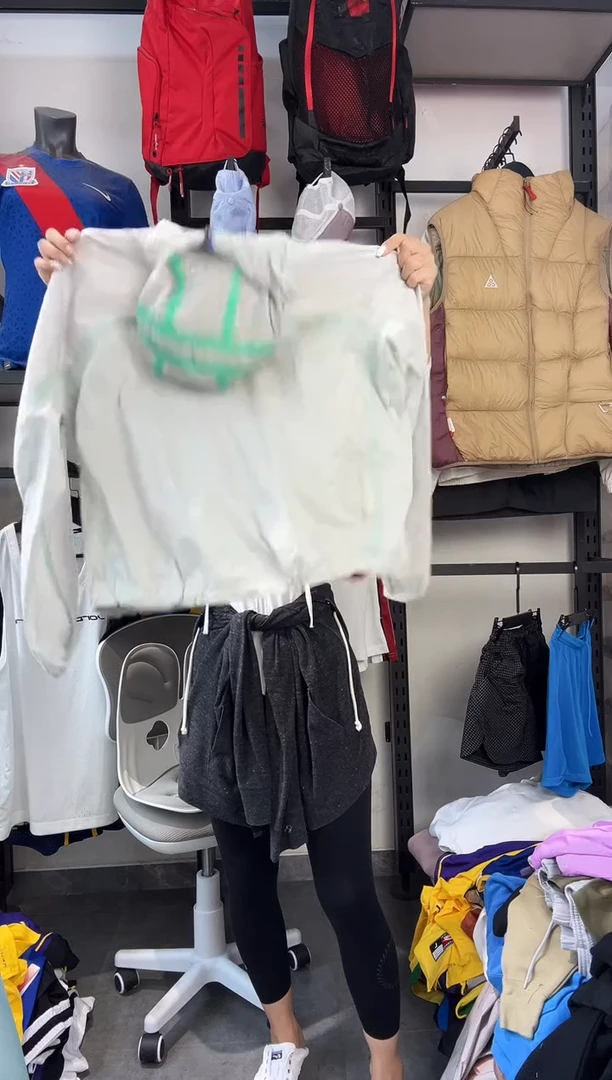 212编码 瑕疵款直播间过款为准 尺码L