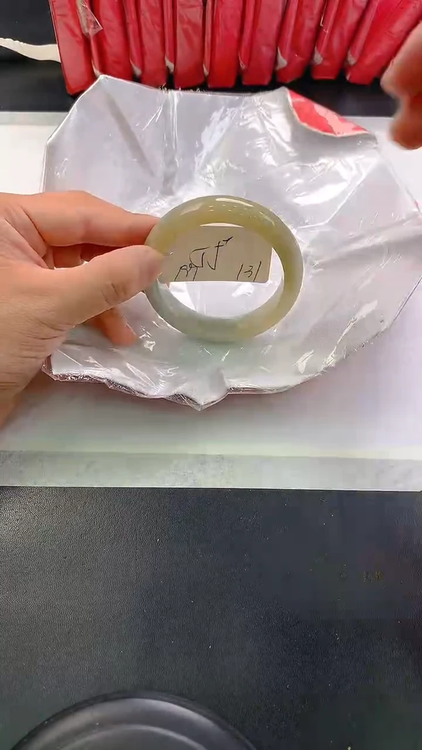 未镶嵌手镯翡翠131