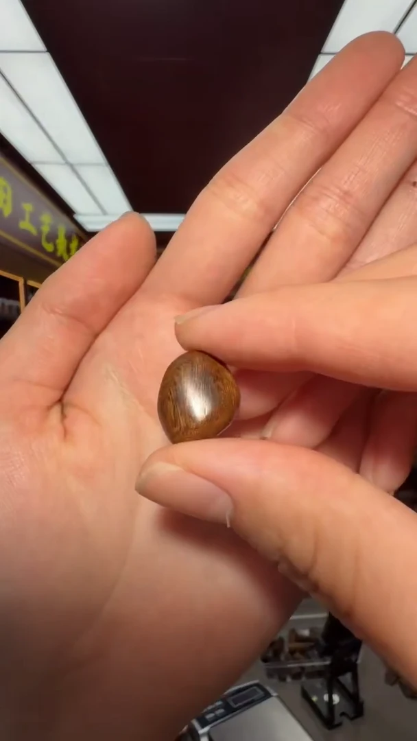 沉香吊坠多样性发一