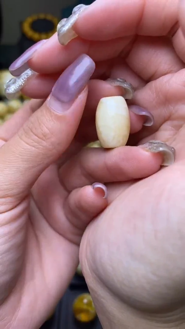 【闪购商品】琥珀裸石未镶嵌葵. 55