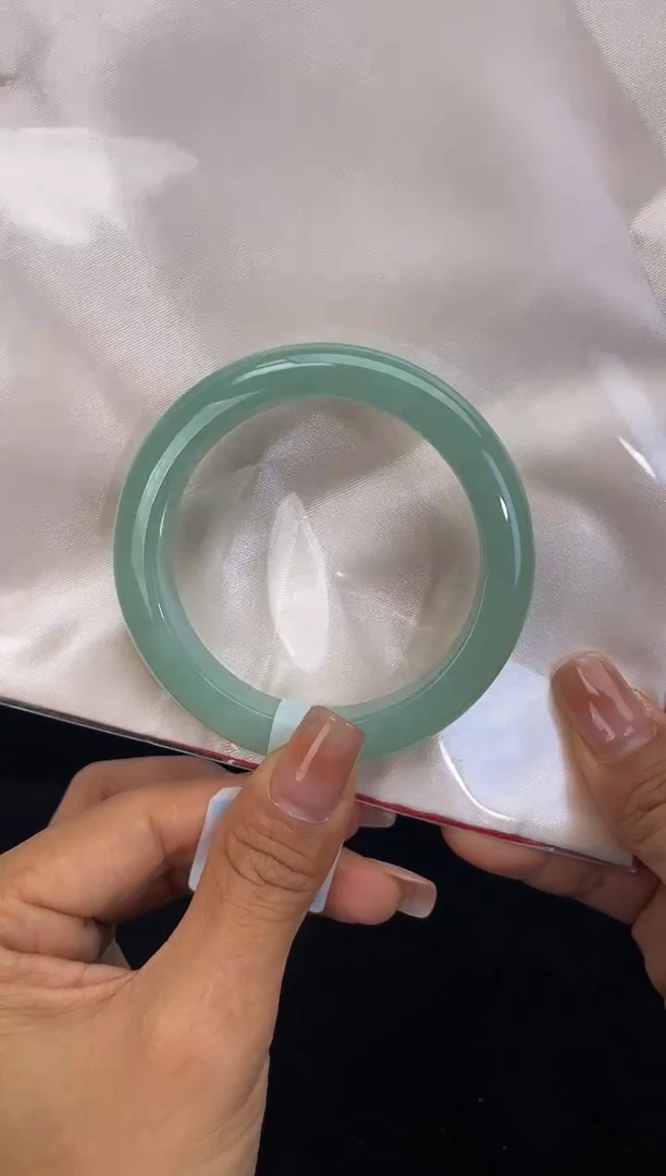 未镶嵌手镯翡翠退货标签需完好-043