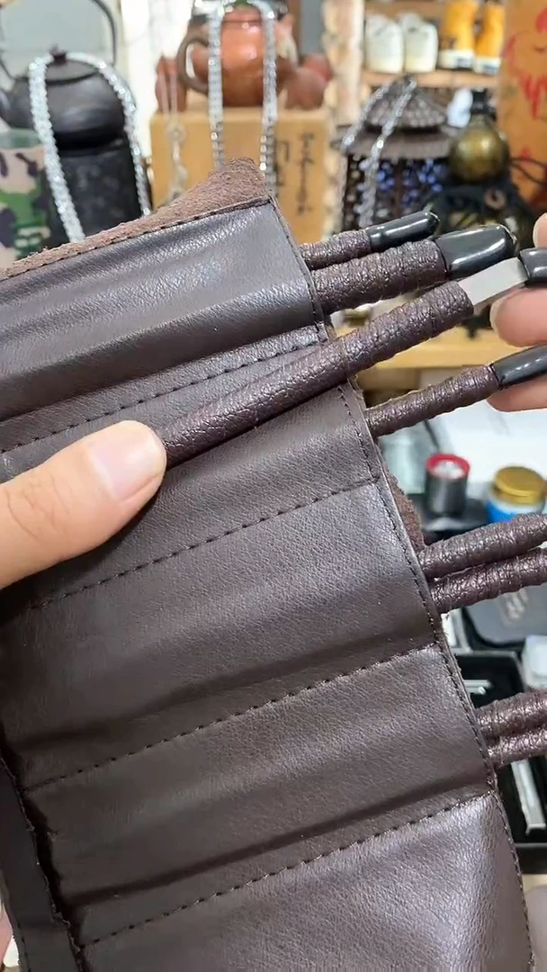 瓷片闪购商品  如图所示