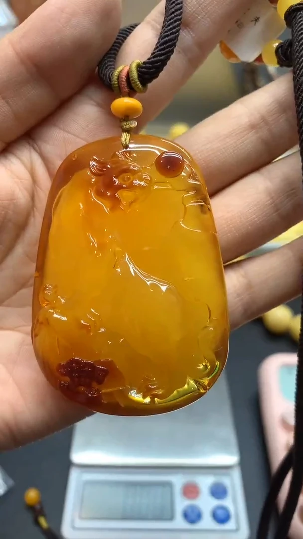 【闪购商品】未镶嵌琥珀珠宝奇石246