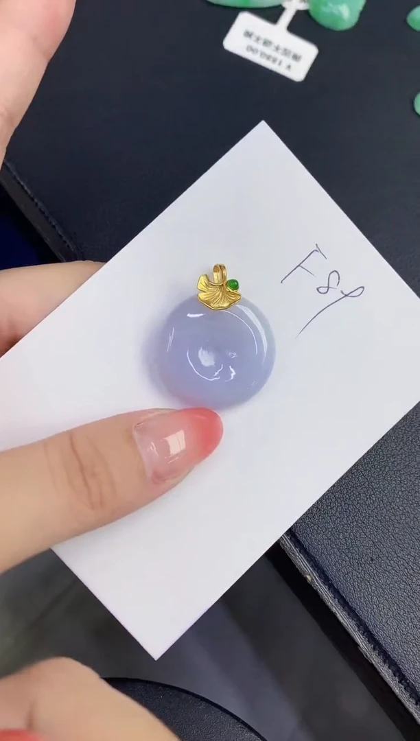 翡翠未镶嵌颈饰缅甸天然翡翠A货