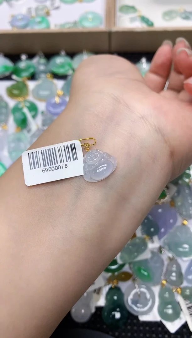 颈饰18K金镶嵌翡翠111111111