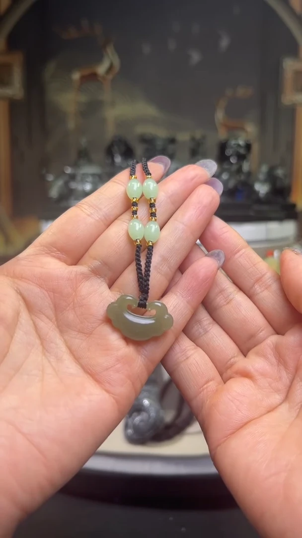 未镶嵌和田玉挂件吊坠