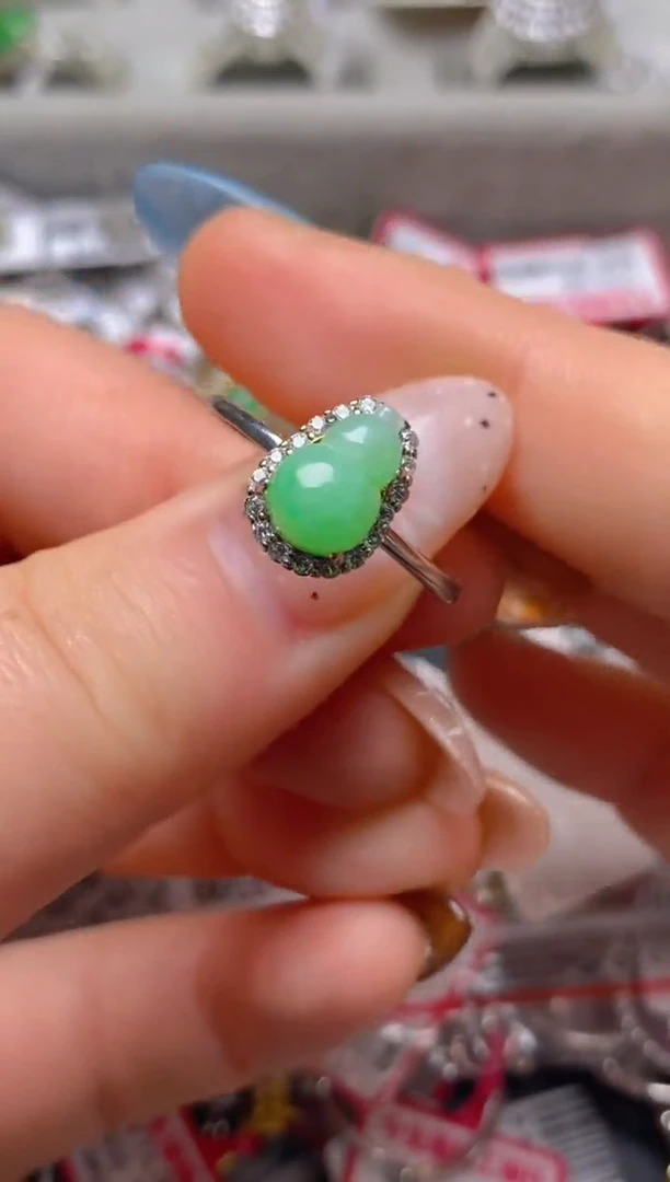 银S925镶嵌戒指翡翠百内无证书