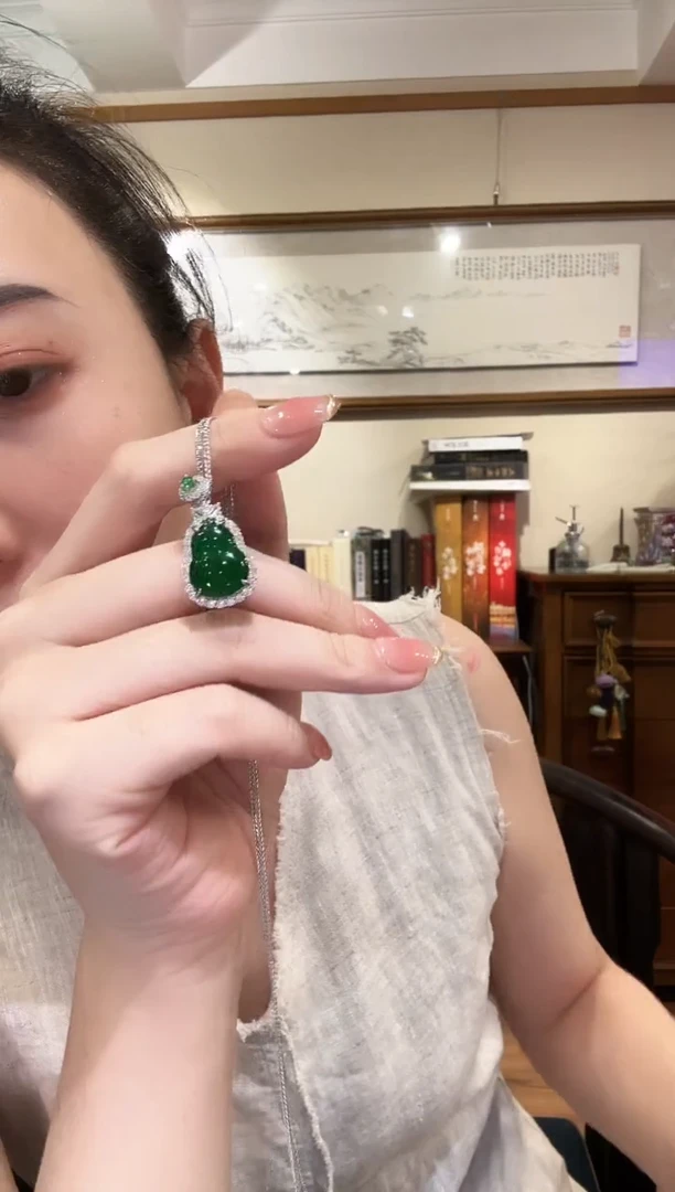 翡翠银S925镶嵌颈饰国风