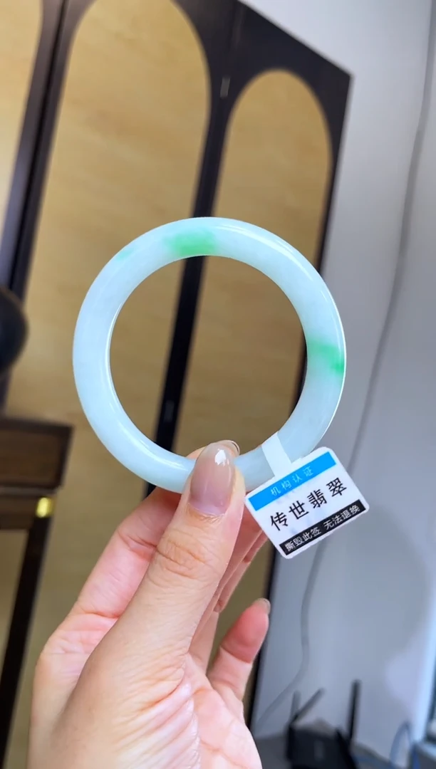 未镶嵌手镯翡翠退货标签需完好-178