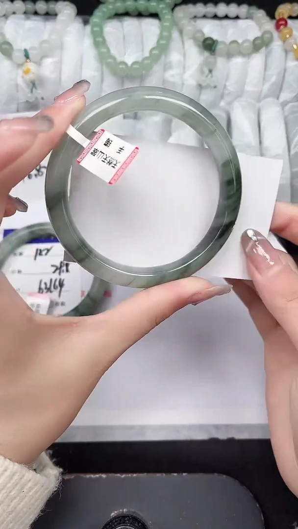 未镶嵌手镯石英质玉153-61/62