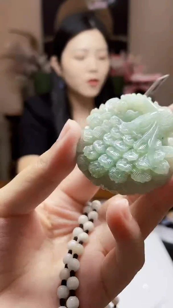 未镶嵌定制翡翠吊坠74
