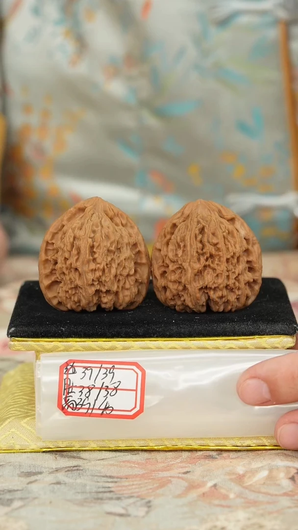 【闪购商品】文玩核桃把件原产地南将石有修
