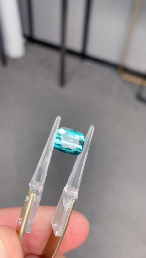 未镶嵌裸石碧玺3.2ct 拉贡碧玺