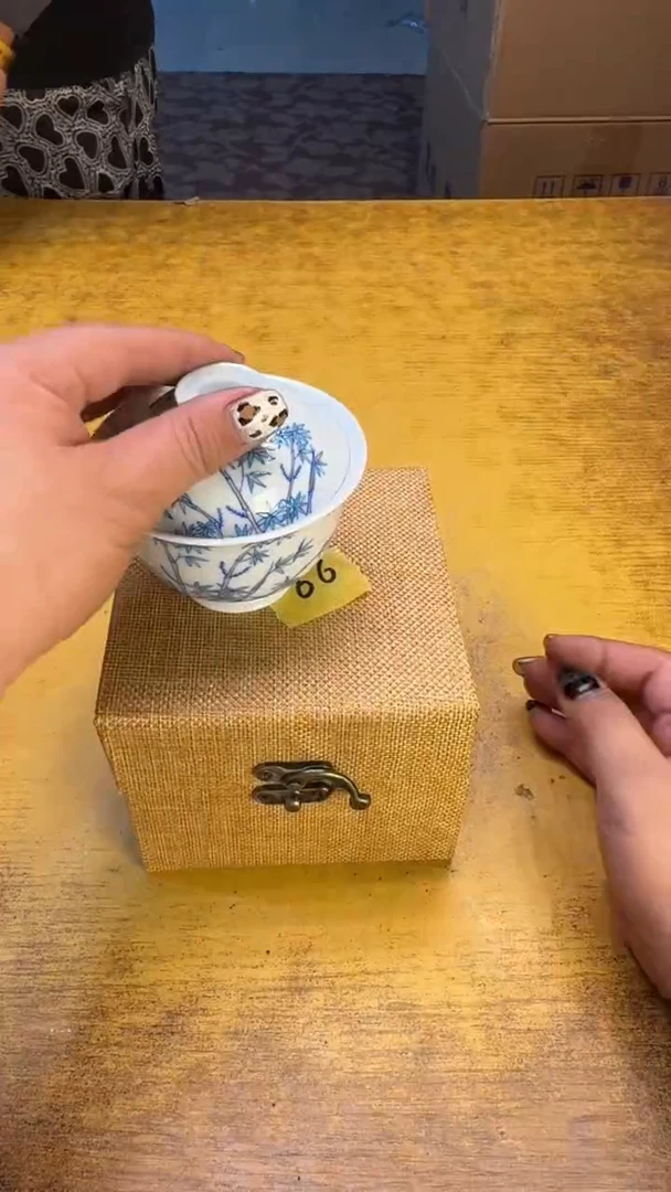 瓷器瓷器瑕疵破破66