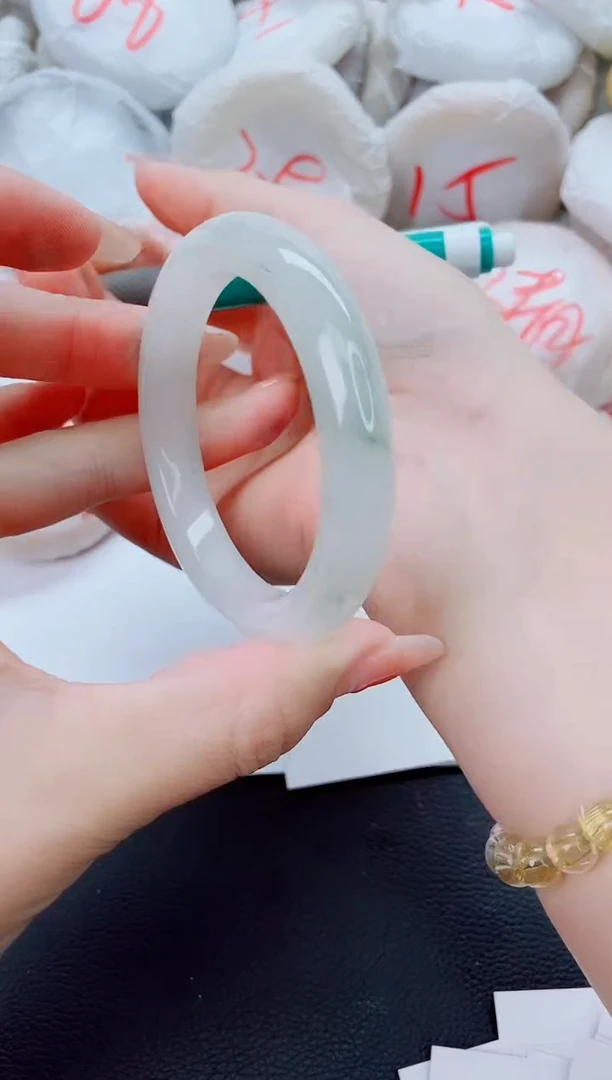 石英质玉手镯未镶嵌J123-53-54